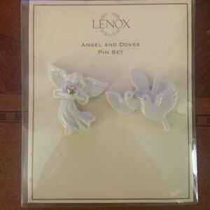 Lenox Angels and Doves Pin Set